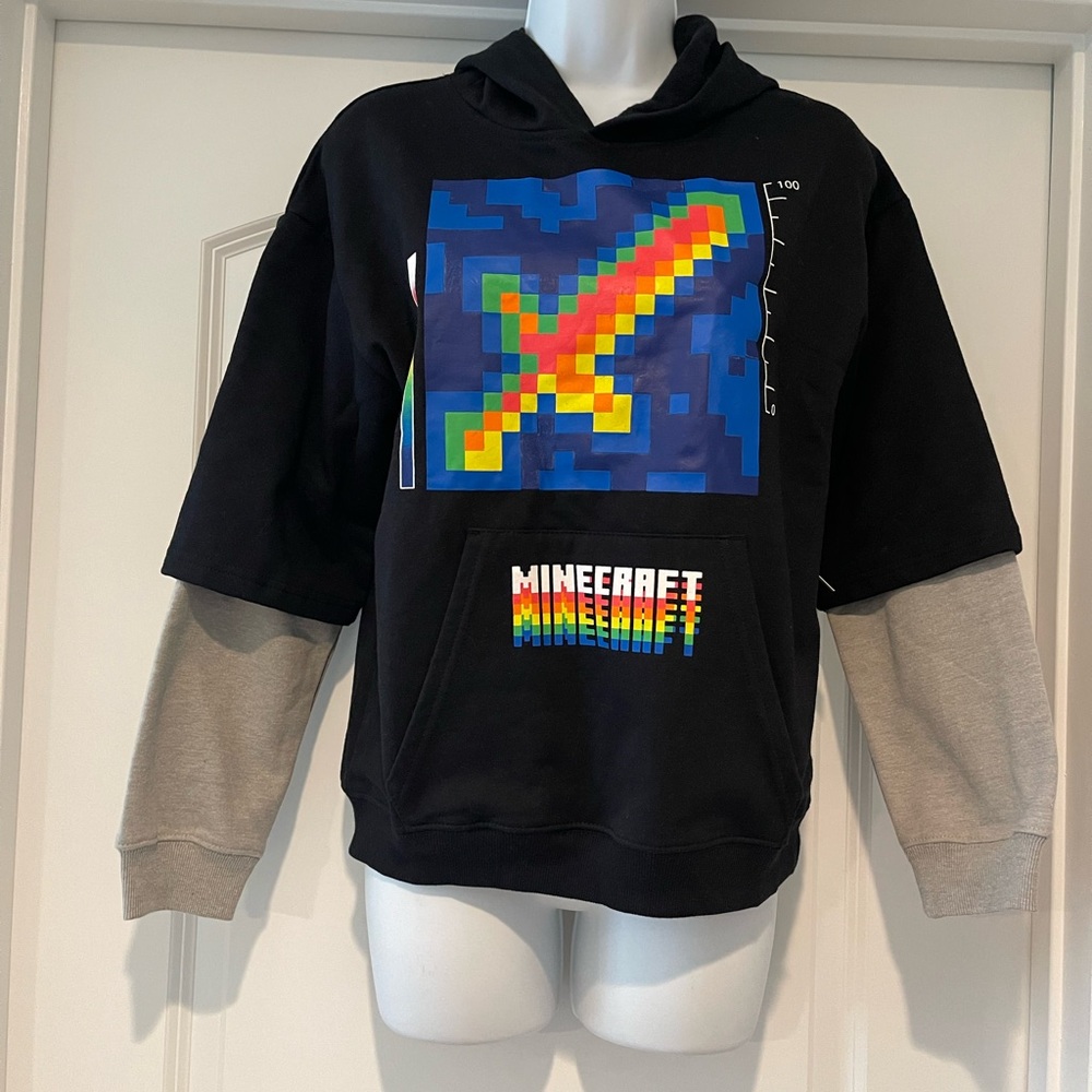 NWT Minecraft Black and Gray youth Large  Hoodie